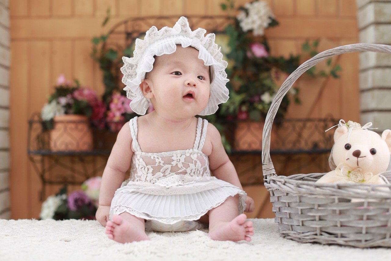 Best-Selling Cute Baby Girl Onesies To Choose For Your Baby